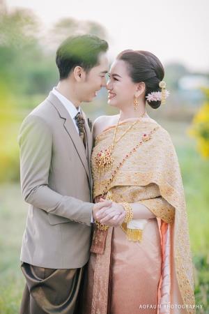 ชุดไทยเจ้าสาว ชุดไทยจักรพรรดิ์ เช่าที่แบมบี้ เวดดิ้ง ห้วยขวาง